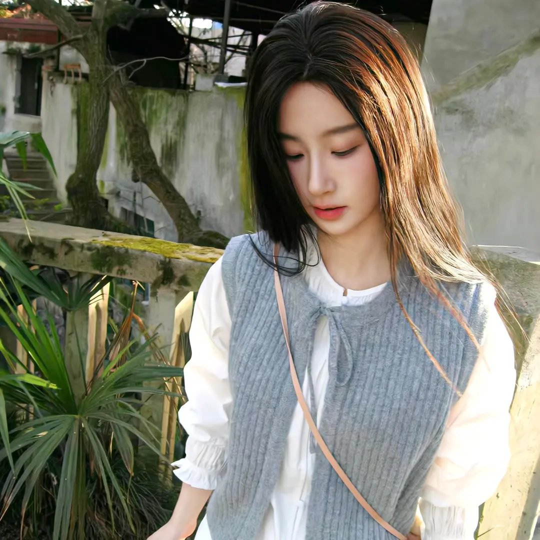 笼中女囚